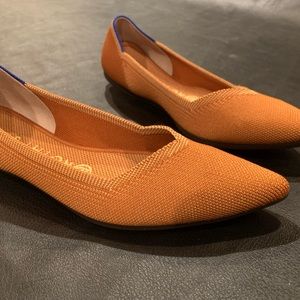 Rothy’s point - gently used